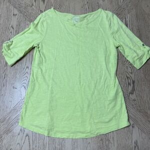 Chicos Ultimate Tee Womens Size 0 Small Lime Green 3/4 Sleeve Button Roll Tab‎